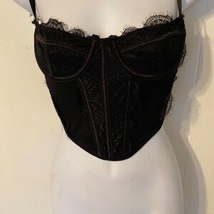 Elegant Black Lace Bustier